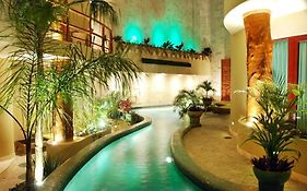 Maya Villa Condo Hotel 4*